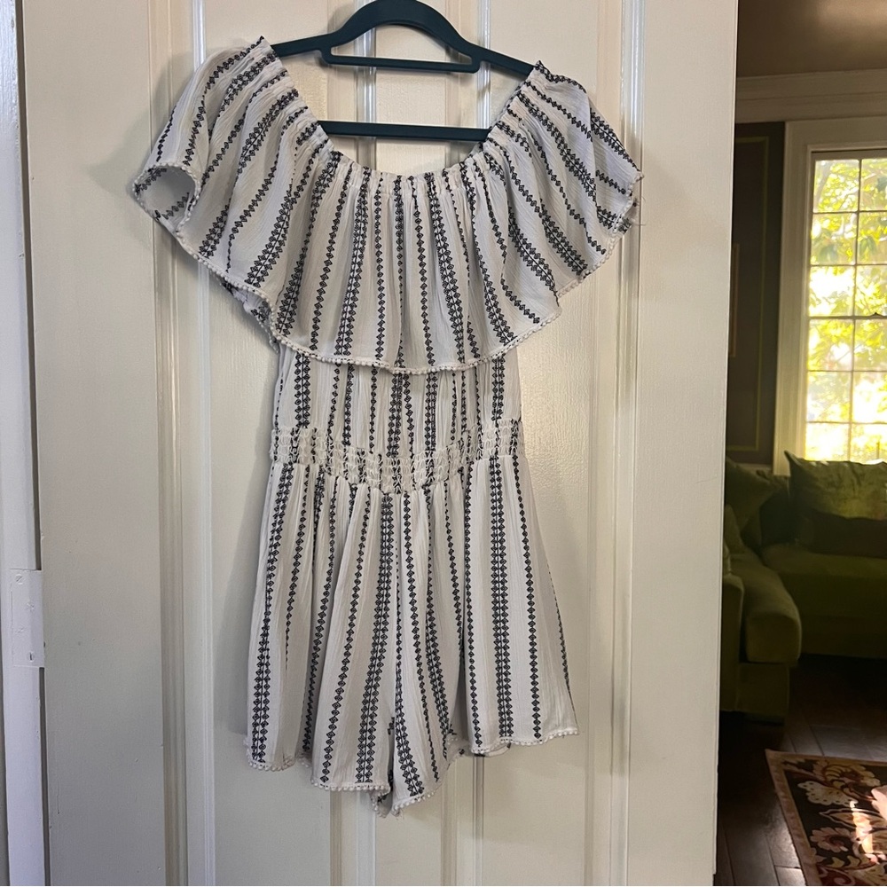 Lulus romper XS lined R130 - Picture 2 of 6